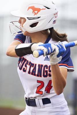 2026-04-17 Rowlett vs Sachse Softball-041.jpg
