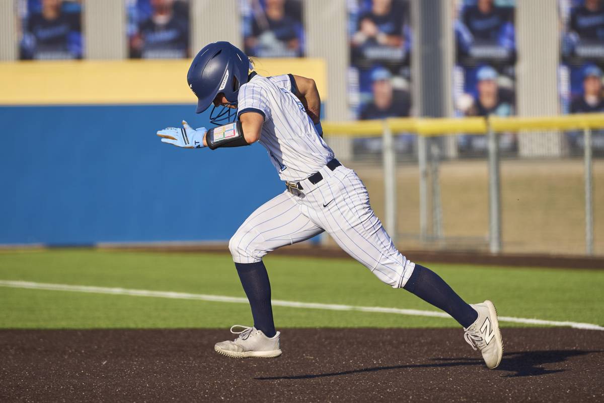 2026-03-26 Heritage vs Emerson Softball-019.jpg