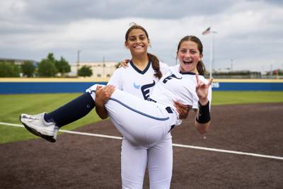 2026-04-14 Emerson Senior Night-026.jpg