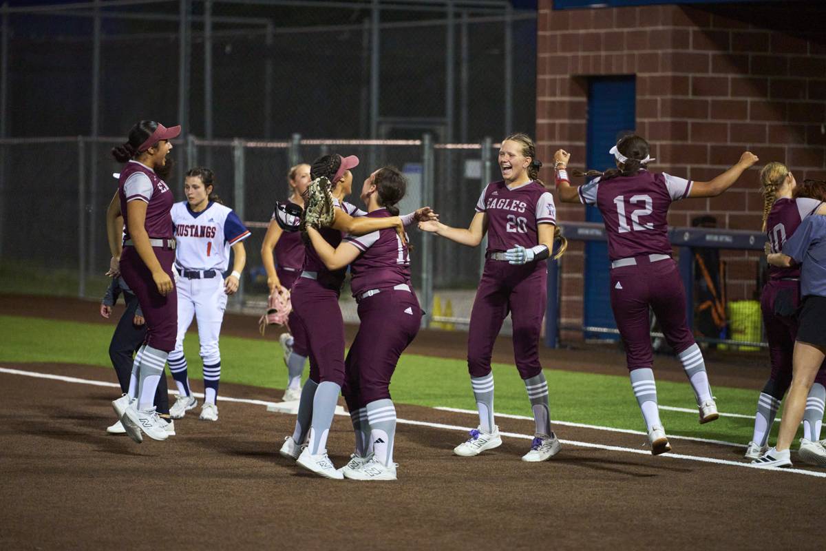 2026-04-17 Rowlett vs Sachse Softball-085.jpg