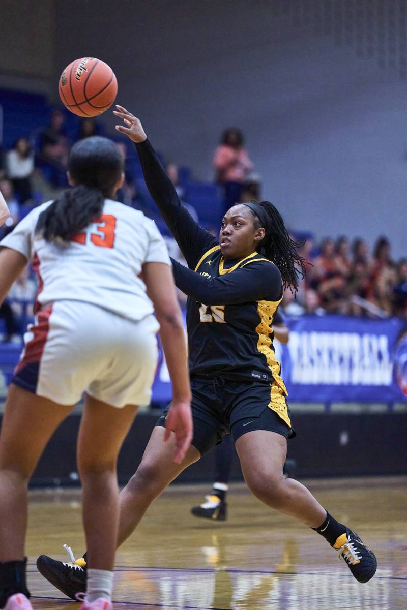 2026-02-27 Wakeland vs Memorial Girls Playoff Basketball-010.jpg