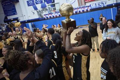 2026-02-27 Wakeland vs Memorial Girls Playoff Basketball-078.jpg