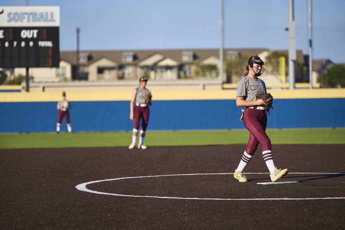 2026-03-26 Heritage vs Emerson Softball-018.jpg