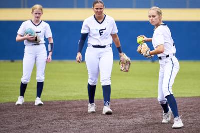 2026-04-14 Emerson Senior Night-012.jpg