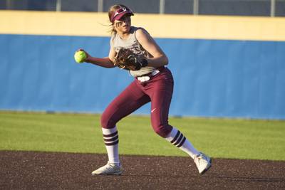 2026-03-26 Heritage vs Emerson Softball-043.jpg