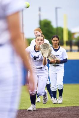 2026-04-14 Emerson Senior Night-008.jpg