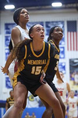 2026-02-27 Wakeland vs Memorial Girls Playoff Basketball-044.jpg