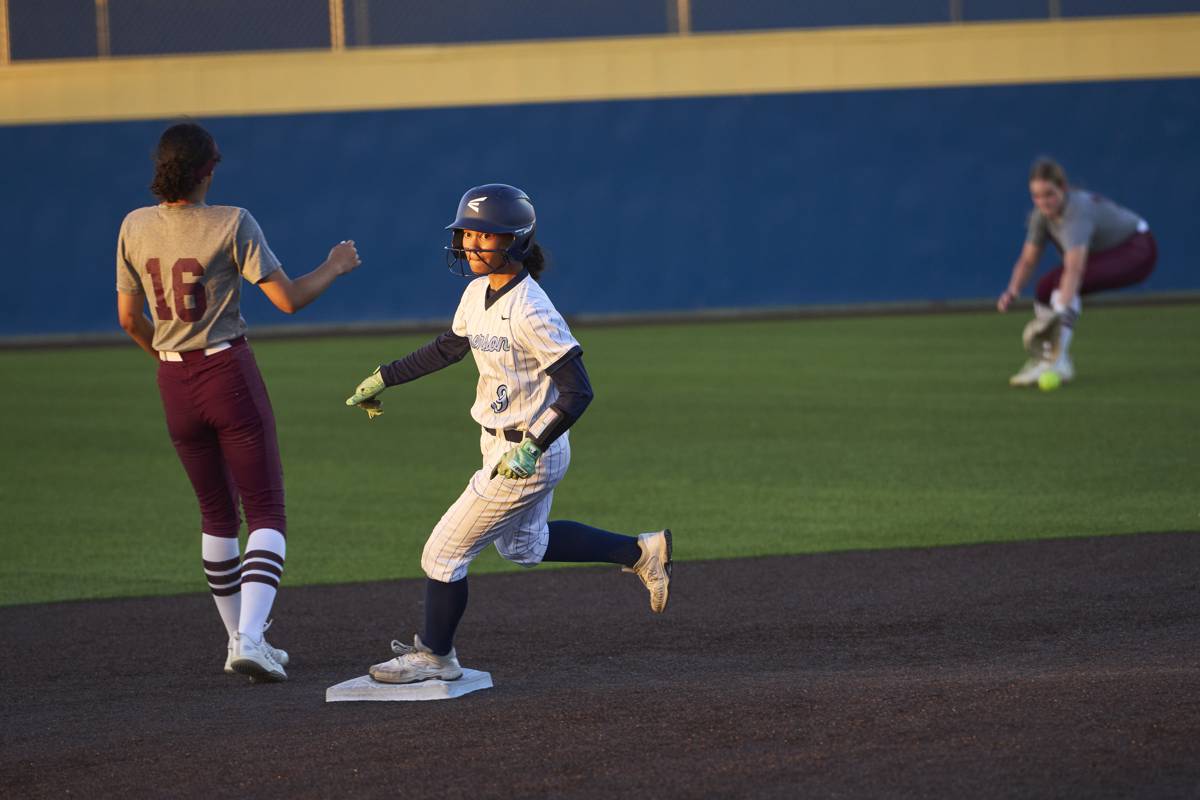 2026-03-26 Heritage vs Emerson Softball-073.jpg
