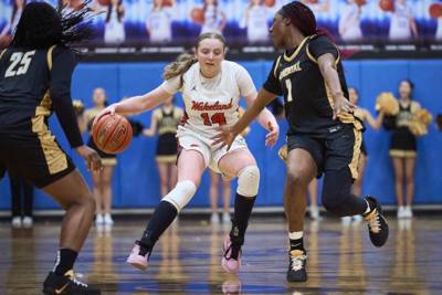 2026-02-27 Wakeland vs Memorial Girls Playoff Basketball-070.jpg