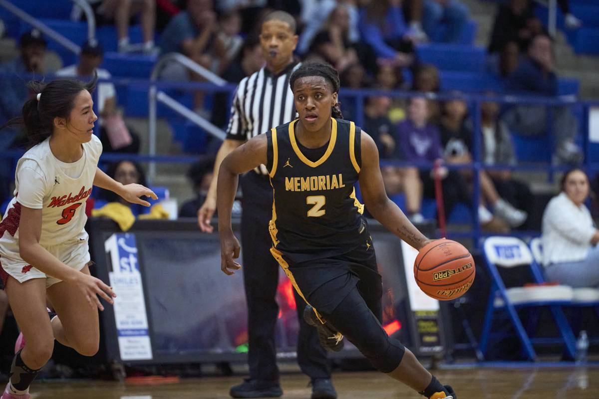 2026-02-27 Wakeland vs Memorial Girls Playoff Basketball-051.jpg