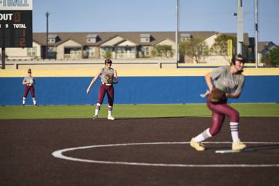 2026-03-26 Heritage vs Emerson Softball-016.jpg
