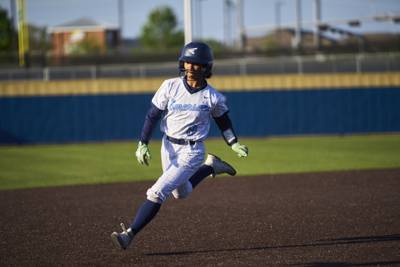 2026-03-26 Heritage vs Emerson Softball-011.jpg