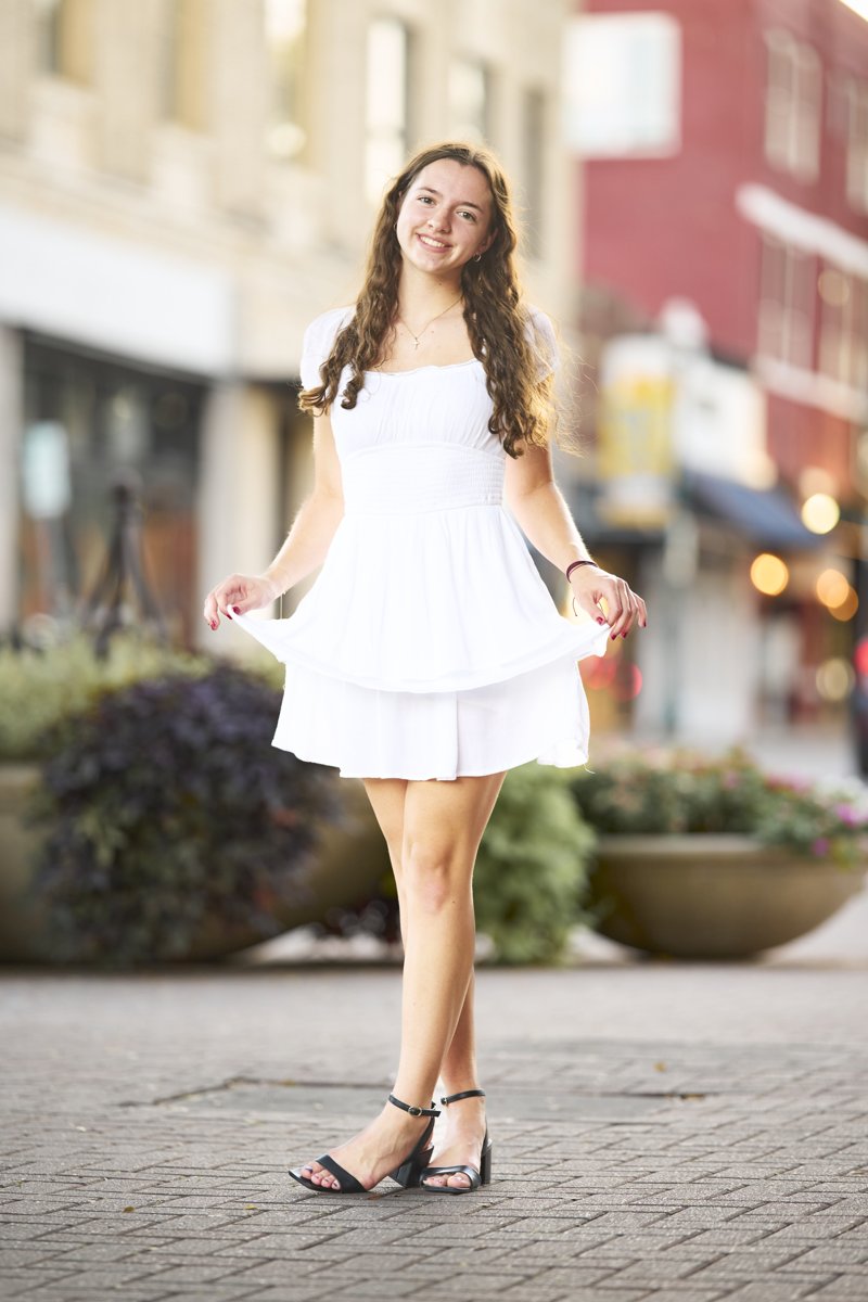 2025-10-05 Sarah L Senior-105.jpg