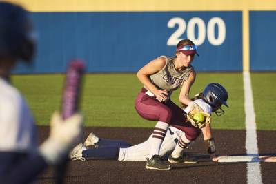 2026-03-26 Heritage vs Emerson Softball-053.jpg