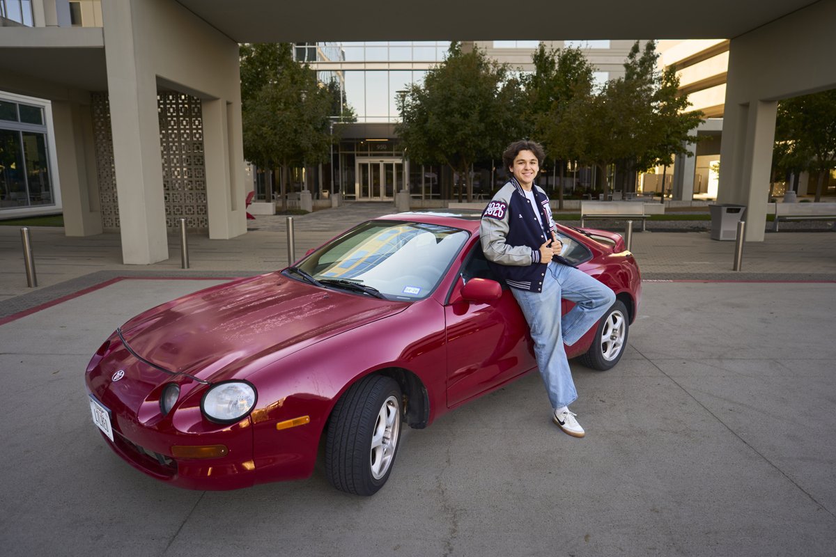 2025-11-02 Bren H Senior First Pass-074.jpg