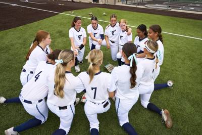 2026-04-14 Emerson Senior Night-079.jpg