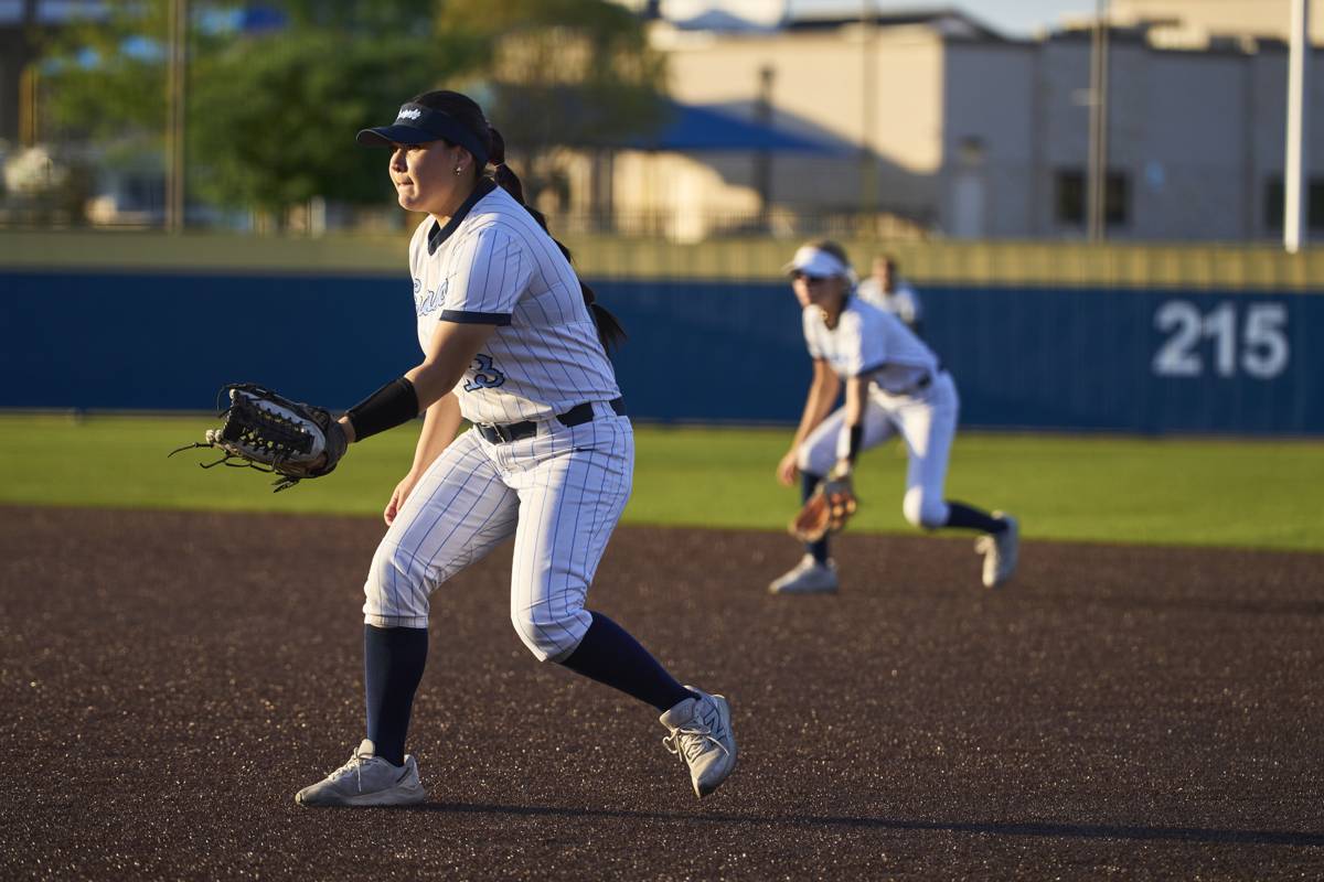 2026-03-26 Heritage vs Emerson Softball-050.jpg
