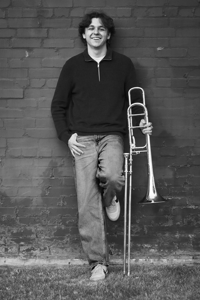 2025-11-02 Bren H Senior First Pass-094.jpg