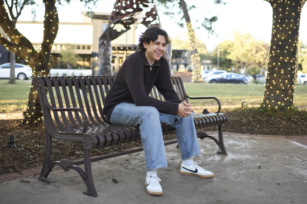 2025-11-02 Bren H Senior First Pass-083.jpg