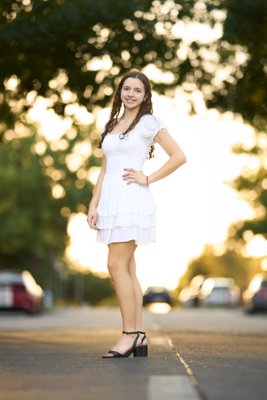 2025-10-05 Sarah L Senior-101.jpg