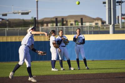 2026-03-26 Heritage vs Emerson Softball-025.jpg