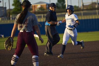 2026-03-26 Heritage vs Emerson Softball-061.jpg