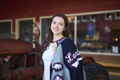 2025-10-05 Sarah L Senior-091.jpg