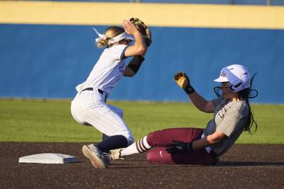 2026-03-26 Heritage vs Emerson Softball-030.jpg