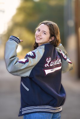 2025-10-05 Sarah L Senior-106.jpg