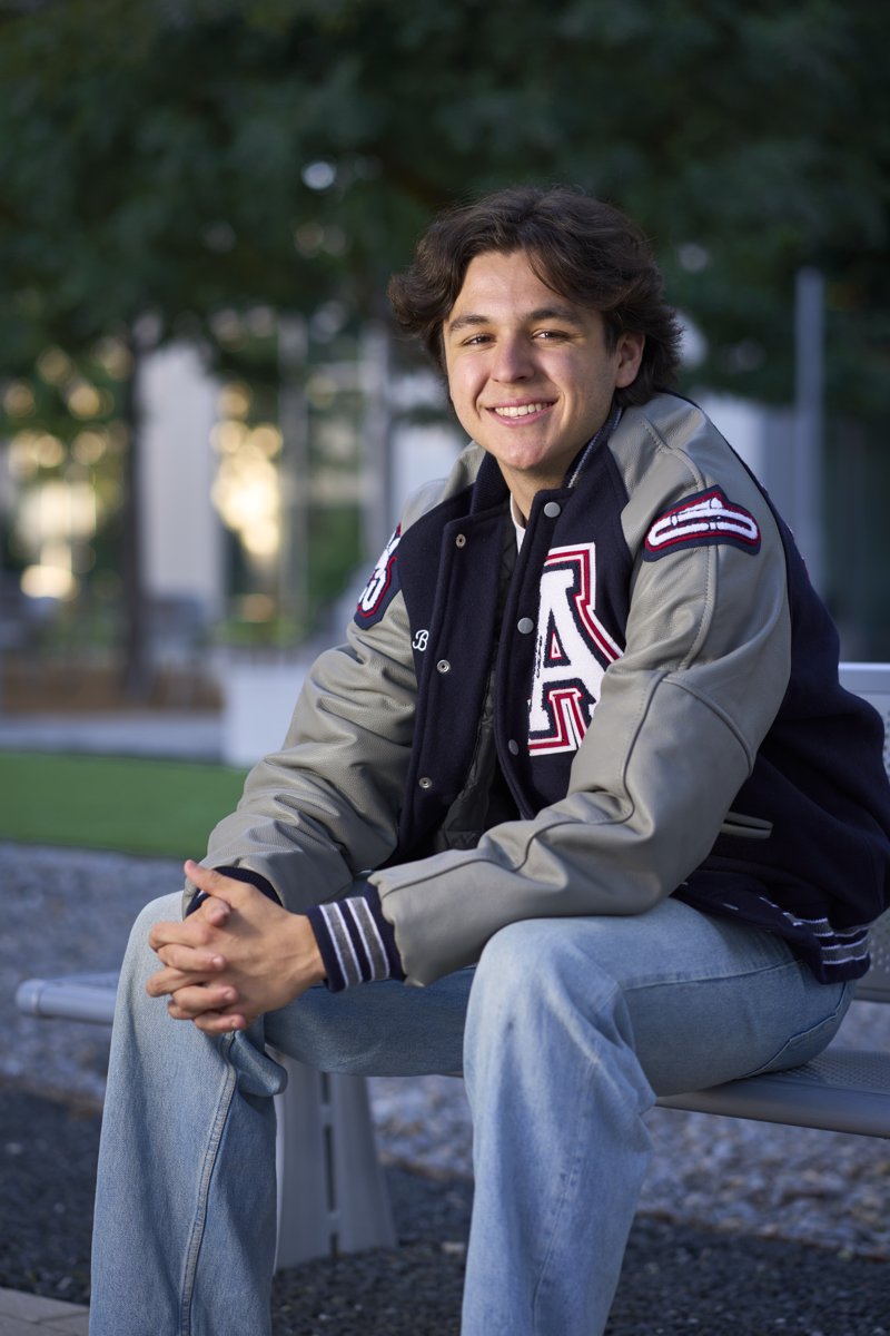 2025-11-02 Bren H Senior First Pass-077.jpg