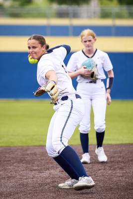 2026-04-14 Emerson Senior Night-014.jpg