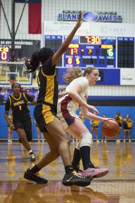2026-02-27 Wakeland vs Memorial Girls Playoff Basketball-024.jpg