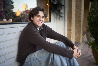 2025-11-02 Bren H Senior First Pass-091.jpg