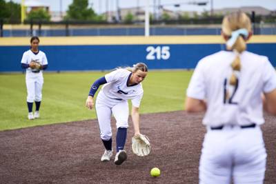 2026-04-14 Emerson Senior Night-017.jpg