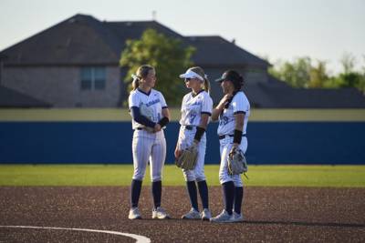2026-03-26 Heritage vs Emerson Softball-048.jpg