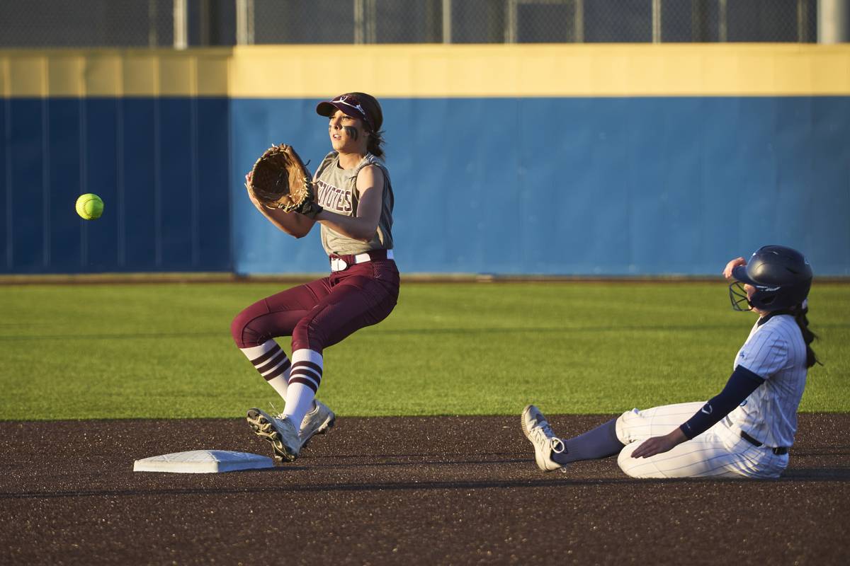 2026-03-26 Heritage vs Emerson Softball-054.jpg