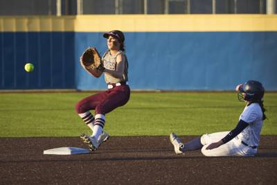 2026-03-26 Heritage vs Emerson Softball-054.jpg