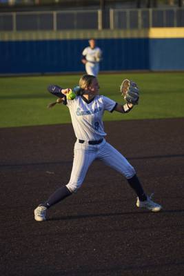 2026-03-26 Heritage vs Emerson Softball-064.jpg